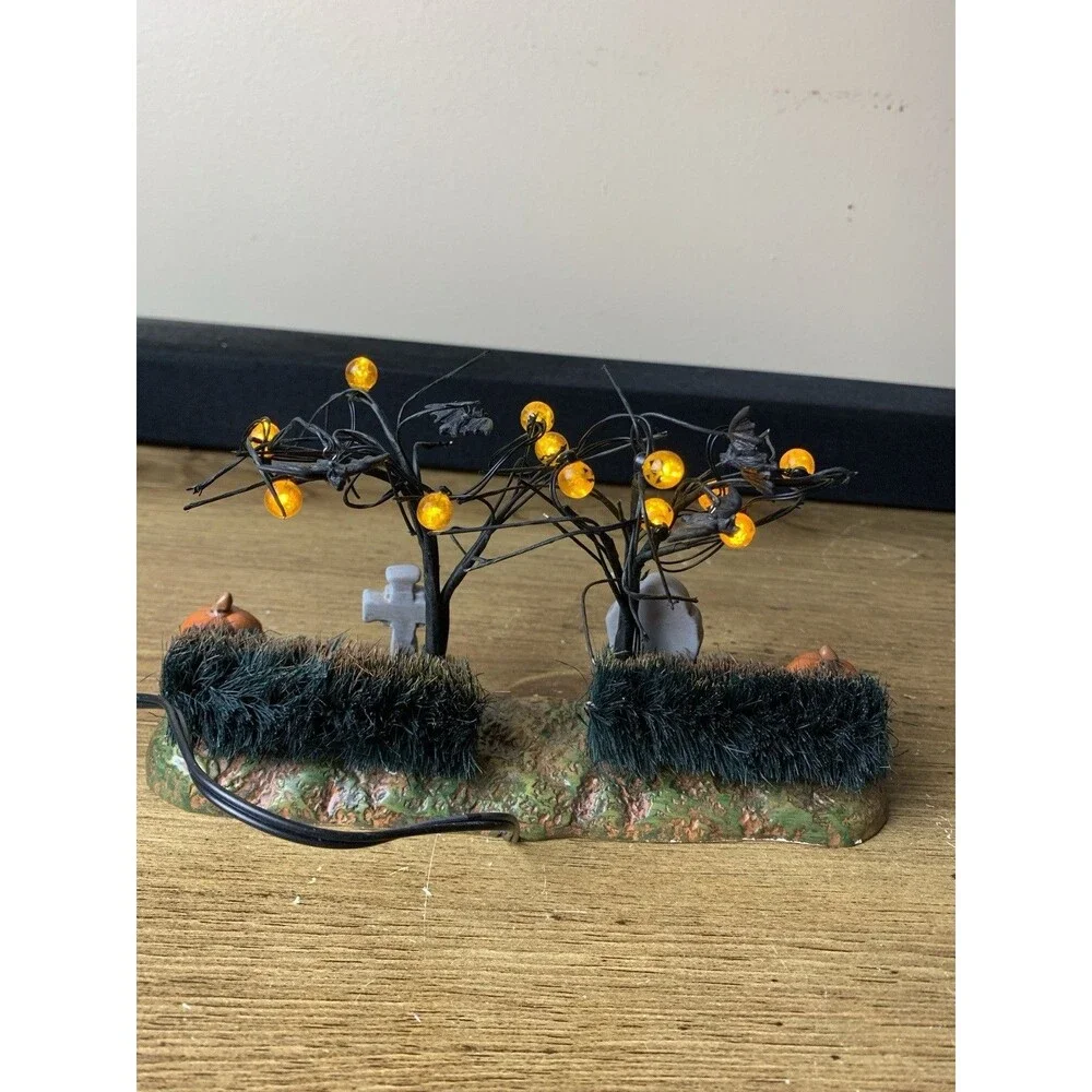 Dept 56 Halloween Jack O Lantern Yard 4038883 Front Pumpkin Lights Tombstones